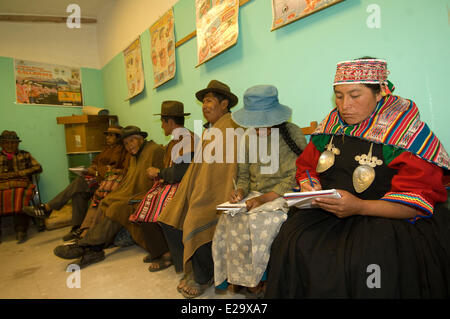 Bolivia, Cordillera Apolobamba, Chajaya, class of Macha Juyay, the tongue of the Kallawaya, exclusively reserved to the Stock Photo