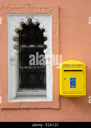 Morocco, Upper Atlas, Marrakech, imperial city, the medina listed World Heritage by UNESCO, Moorish windows and mailbox Stock Photo