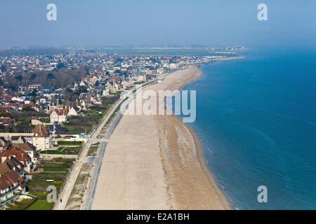 France, Calvados, Hermanville sur Mer, la Breche d'Hermanville, Sword Beach (aerial view) Stock Photo