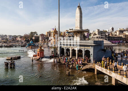 Temple godavari river, nashik, maharashtra, india, asia Stock Photo ...