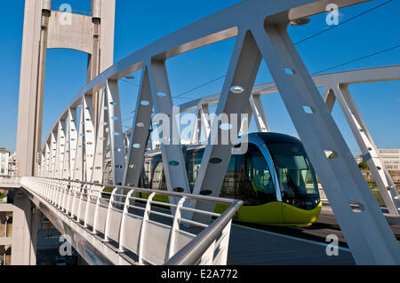 France, Finistere, Brest, the new Recouvrance bridge span is a lift bridge that crosses the Penfeld river, the tramway of Brest Stock Photo