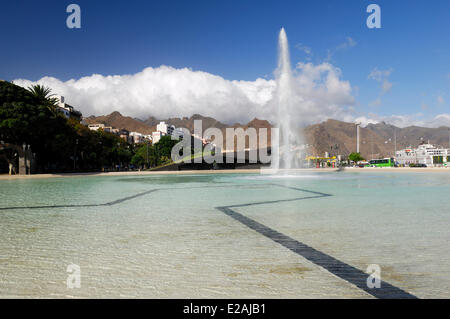 Spain, Canary Islands, Tenerife, Santa Cruz de Tenerife, Spanish Square, Fountain Stock Photo