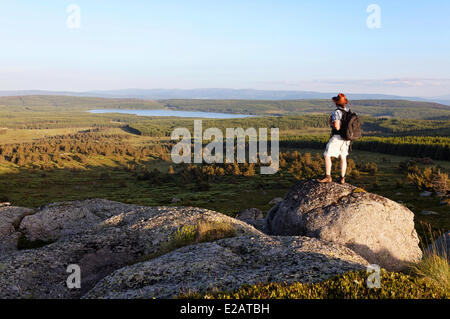 France, Lozere, Lake Truc Charpal seen Fortunio, culminating Mountains Margeride hiker Stock Photo