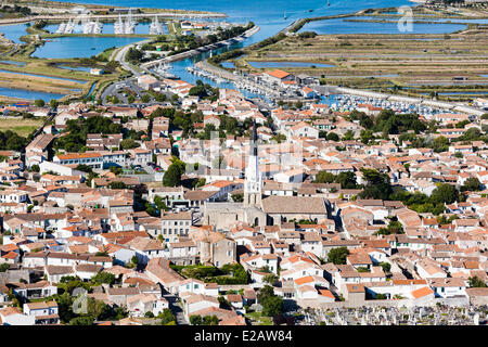 France, Charente Maritime, Ile de Re, Ars en Re, labelled Les Plus Beaux Villages de France (The Most Beautiful Villages of Stock Photo
