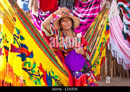 Colombia, La Guajira Department, Uribia, candidate for the election of the Majayut de Oro, the golden young lady, bright and Stock Photo