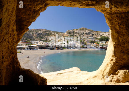 Greece, Crete, Matala, beach view from a Neolithic caves nestled in the cliff Stock Photo