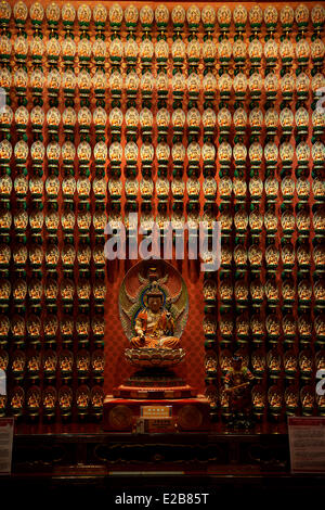 Singapore, Chinatown, Buddha Tooth Relic Temple and Museum Stock Photo