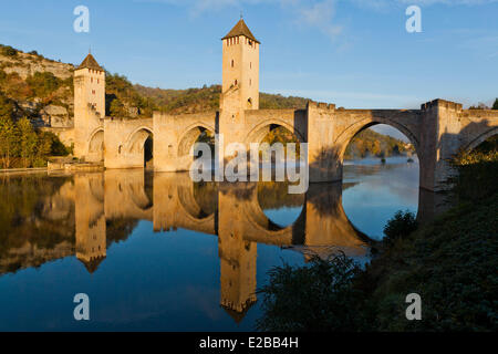 France, Lot, Bas Quercy, Cahors, 14th century Valentre bridge Stock Photo