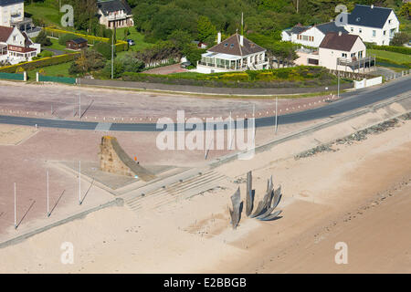 France, Calvados, Saint Laurent sur Mer, Omaha Beach, The Braves memorial by Anilore Banon (aerial view) Stock Photo