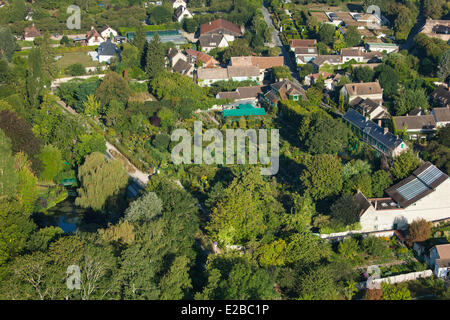 France, Eure, Giverny, Monet's house and garden (aerial view) Stock Photo