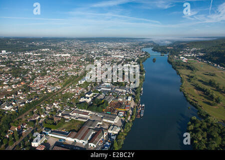 France, Eure, Vernon, along the Seine (aerial view) Stock Photo