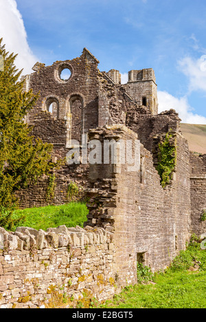 Ruined chapel of Llanthony Priory, Vale of Ewyas, Black Mountains, Brecon Beacons National Park, Powys, Stock Photo