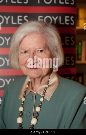 Foyles flagship bookshop, London UK. 18th June 2014. Crime writer P. D. James (1920 - 2014) opens the new crime department at Foyles in Charing Cross Road. Phyllis Dorothy James, Baroness James of Holland Park, OBE, FRSA, FRSL created the Adam Dalgliesh detective novels. Credit:  Malcolm Park/Alamy Live News Stock Photo