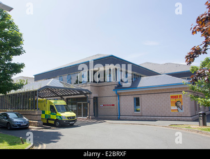 Royal Lancaster Infirmary University Hospitals of Morecambe Bay - NHS Foundation  Accident and emergency - A and E & ambulance Stock Photo