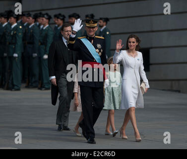 Madrid, Spain. 19th June, 2014. The new king of Spain Felipe VI (front) attends a military parade before the coronation in Madrid, Spain, on June 19, 2014. Credit:  Xie Haining/Xinhua/Alamy Live News Stock Photo