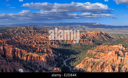 United States Utah Colorado Plateau Bryce Canyon National Park Bryce Canyon Amphitheater at sunset from Inspiration Point Stock Photo