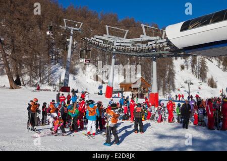 France Hautes Alpes Vars ski resort Stock Photo - Alamy