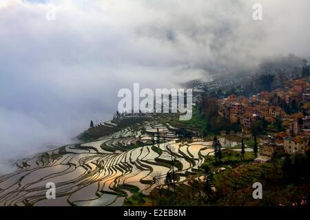 China Yunnan province Yuanyang Cultural Landscape of Honghe Hani Rice Terraces listed as World Heritage by UNESCO Duoyishu Stock Photo