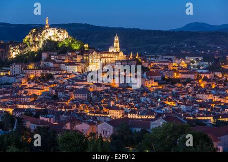 Girls in Puy-en-Velay