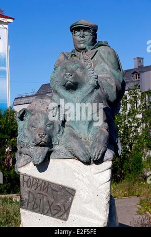 Russia, Chukotka autonomous district, Anadyr,bronze statue dedicated to a well knowed Chukchi writer, Yuri Rtkyeu Stock Photo