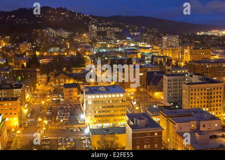 United States, Oregon, Portland, General view of the city at dusk Stock Photo