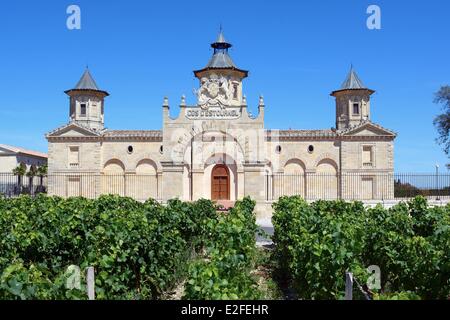 France Gironde Saint Estephe the vineyards and the chateau Cos d'Estournel in the Medoc region Second Great Growths listed in Stock Photo