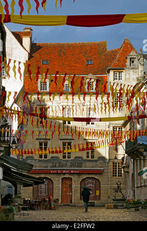France Cote d'Or Semur en Auxois medieval town traditional festival of The Ring old town facade of medieval house near the door Stock Photo