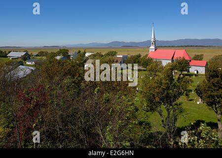 Canada Quebec province Chaudiere-Appalaches region L'Isle-aux-Grues Saint-Antoine-de-Isle-aux-Grues the village the church Stock Photo