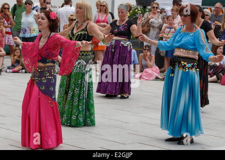 Wimborne Folk Festival 2014: Belly Dancers performing Stock Photo