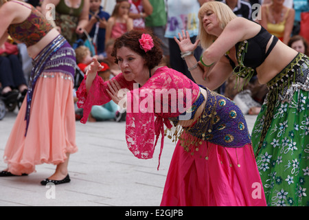 Wimborne Folk Festival 2014: Belly Dancers performing Stock Photo