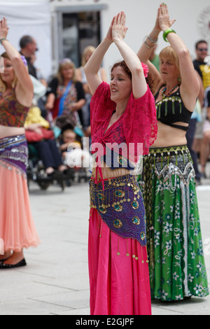 Wimborne Folk Festival 2014: Belly Dancers performing Stock Photo