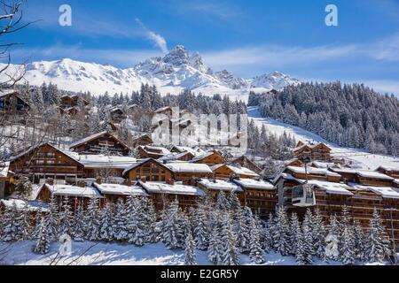 France Savoie Tarentaise valley Meribel les Allues view on Dent de Burgin or Croix de Verdon (2739m) Meribel is one of largest ski resort village in France in heart of Les Trois Vallees (The Three Valleys) one of biggest ski areas in world (600km of marke Stock Photo