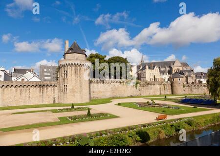 France Morbihan Golfe du Morbihan Vannes general view of ramparts and of garden Tour du Connetable (the Constable Tower) Stock Photo