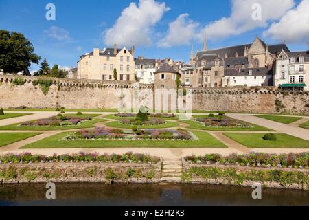 France Morbihan Golfe du Morbihan Vannes general view of ramparts and of garden cathedral St Pierre in background Stock Photo