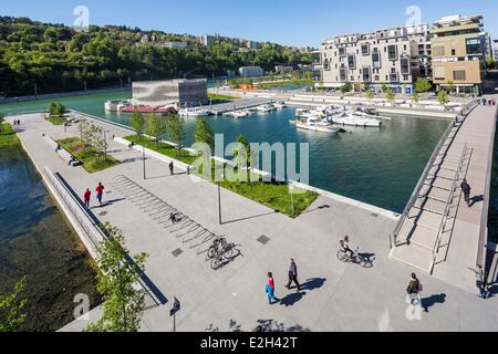 France Rhone Lyon La Confluence new district in South of Presqu'ile (Peninsula) residential buildings quai Arles Dufour in front of place nautique Stock Photo