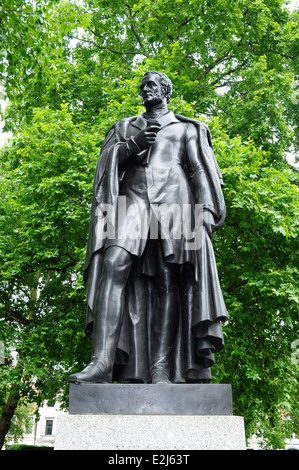 Statue of William George Frederick Cavendish Bentinck (Lord George Bentinck), Cavendish Square, London Stock Photo