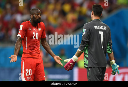 Salvador da Bahia, Brazil. 20th June, 2014.Switzerland's Johan Djouro (L) talks to goal keeper Diego Benaglio after the 0-4 during the FIFA World Cup 2014 group E preliminary round match between Switzerland and France at the Arena Fonte Nova Stadium in Salvador da Bahia, Brazil, 20 June 2014 Credit:  dpa picture alliance/Alamy Live News Stock Photo