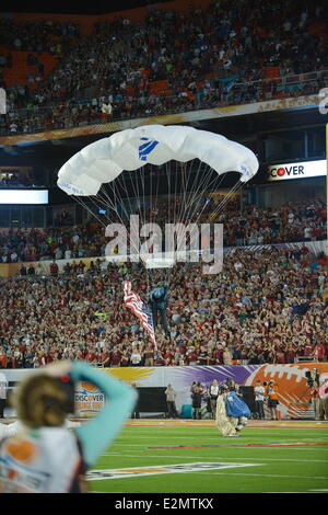 2013 Discover Orange Bowl between the Florida State Seminoles and the Northern Illinois Huskies at Sun Life Stadium  Featuring: Atmosphere Where: Miami, Florida, United States When: 01 Jan 2013 Stock Photo