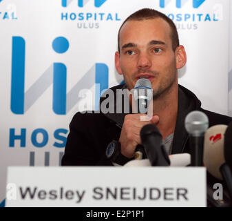 Dutch Footballler Wesley Sneijder attends a press conference after a health check in Istanbul. Sneijder has signed 3.5 years contract with Galatasaray Football club.  Featuring: Wesley Sneijder Where: Istanbul, Turkey When: 22 Jan 2013 Stock Photo