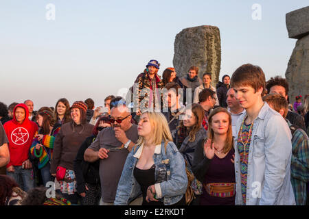 Salisbury Plain, Wiltshire, UK. 21st June, 2014. Summer solstice celebrations, Stonehenge, Salisbury Plain, Wiltshire, England Credit:  John Eccles/Alamy Live News Stock Photo