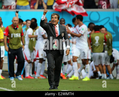 Recife, Brazil. 20th June, 2014. World Cup finals 2014. Group D match, Italy versus Costa Rica. Costarica coach Jorge Luis Pinto celebrates after their first goal Credit:  Action Plus Sports/Alamy Live News Stock Photo