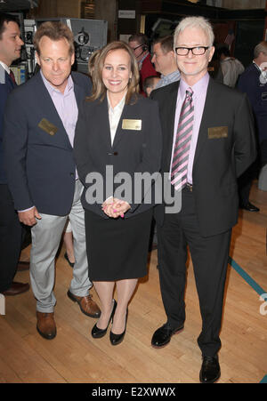 The cast of 'General Hospital' celebrates it's fiftieth anniversary by ringing the opening bell at the New York Stock Exchange  Featuring: Genie Francis,Kin Shriner,Tony Geary Where: New York, New York, United States When: 01 Apr 2013 Stock Photo