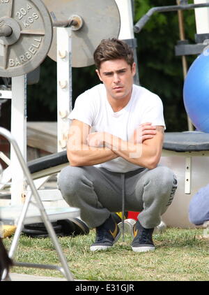 Actors on the set of 'Townies'  Featuring: Zac Efron Where: Los Angeles, California, United States When: 08 May 2013 Stock Photo