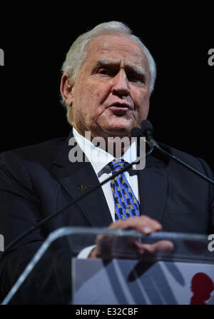 11th Annual FedEx/St. Jude Angels and Stars Gala - Inside  Featuring: Don Shula Where: Miami, FL, United States When: 19 May 2013 Stock Photo