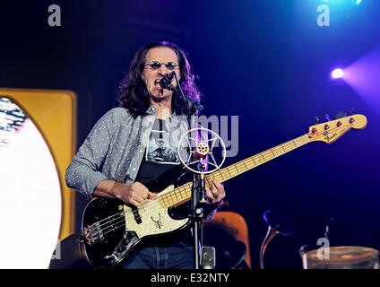 Rush Performing on the first night of Their 'Clockwork Angels' UK Tour at Manchester Arena  Featuring: Geddy Lee Where: Manchester, United Kingdom When: 22 May 2013 Stock Photo