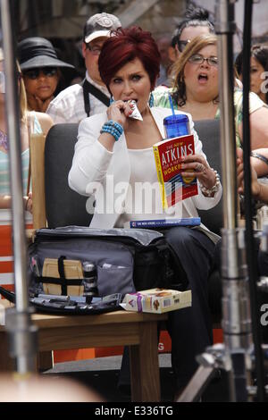 Sharon Osbourne on Extra! at the Grove talking about the Atkins Diet  Featuring: Sharon Osbourne Where: Los Angeles, California, United States When: 30 May 2013 Stock Photo