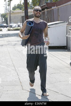 Russell Brand leaving yoga class in West Hollywood  Featuring: Russell Brand Where: Los Angeles, California, United States When: Stock Photo