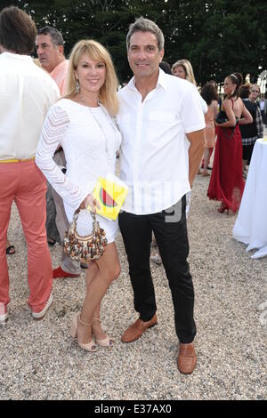 DEVIL'S HEAVEN : The 20th Annual Watermill Center Summer Benefit  Featuring: RHONY Ramona Singer,Mario Singer Where: Watermill, NY, United States When: 27 Jul 2013 Stock Photo