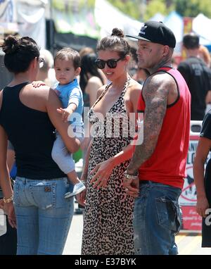 Crazy Town frontman Shifty Shellshock at a farmers market with a ...