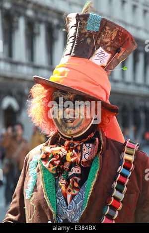 Man dressed up as the mad hatter out of Alice in Wonderland Stock Photo